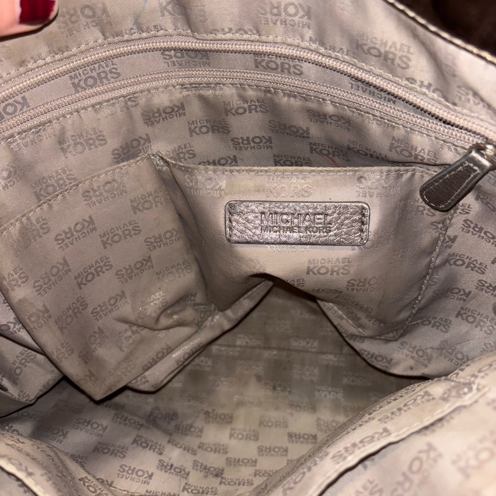 MICHAEL KORS Metallic Silver Jet Set Chain Tote Bag - Picture 7 of 8